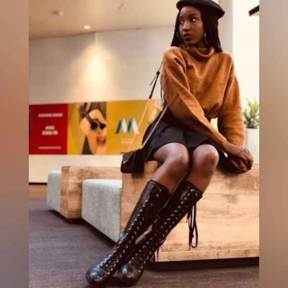 Tory Burch Goth Tall calf length rubber rain combat boots black gold lace up - Picture 16 of 16